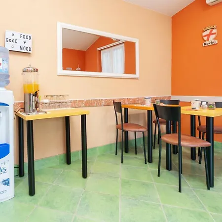 Erik Adults Only Oda ve Kahvaltı