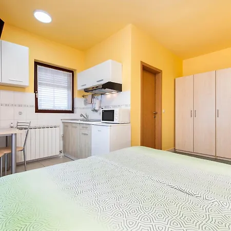 Erik Adults Only Bed and breakfast 3*