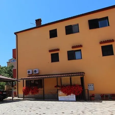Oda ve Kahvaltı Erik Adults Only