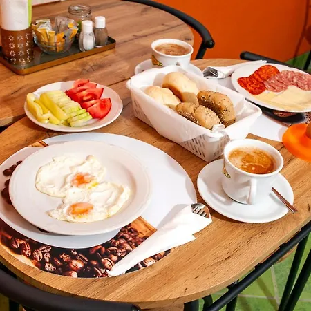 ベッド・アンド・ブレックファスト Erik Adults Only ロヴィニ