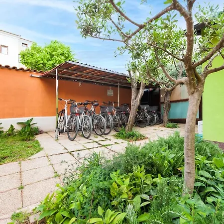 ベッド・アンド・ブレックファスト Erik Adults Only ロヴィニ