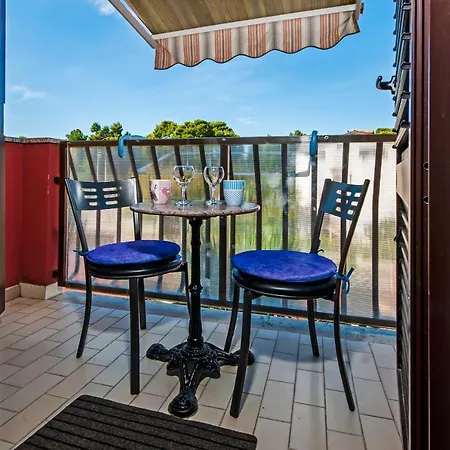 Erik Adults Only 3* ロヴィニ