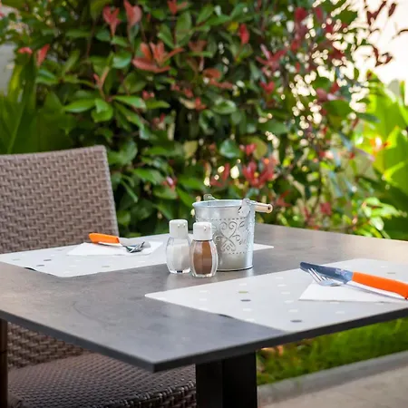 ベッド・アンド・ブレックファスト Erik Adults Only