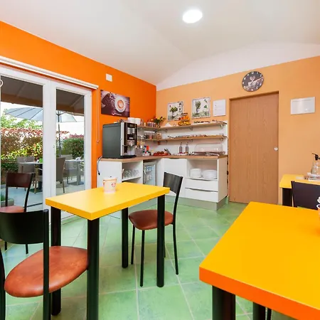 ベッド・アンド・ブレックファスト Erik Adults Only 3*