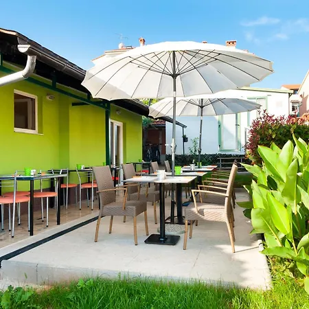 ベッド・アンド・ブレックファスト Erik Adults Only