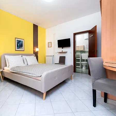 Erik Adults Only Bed & Breakfast 3*