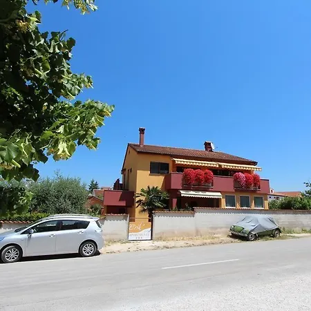 Erik Adults Only ベッド・アンド・ブレックファスト 3*