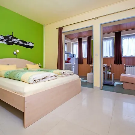 Erik Adults Only 3* ロヴィニ