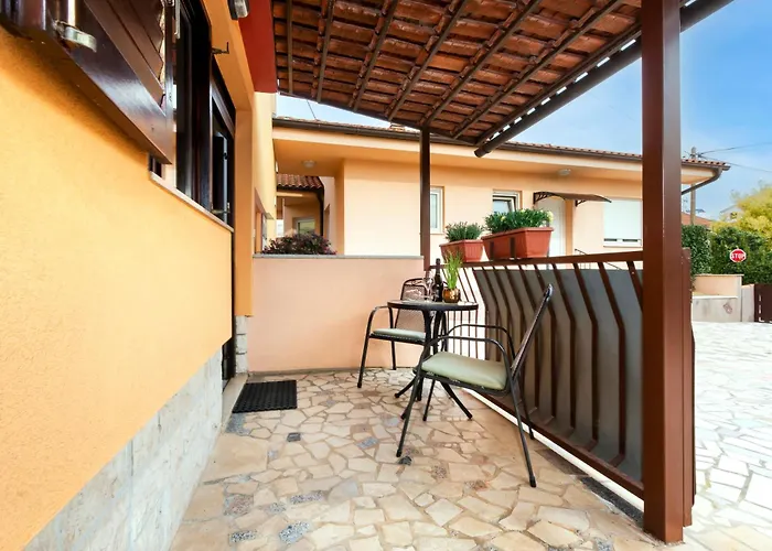 Erik Adults Only Bed & Breakfast 3*
