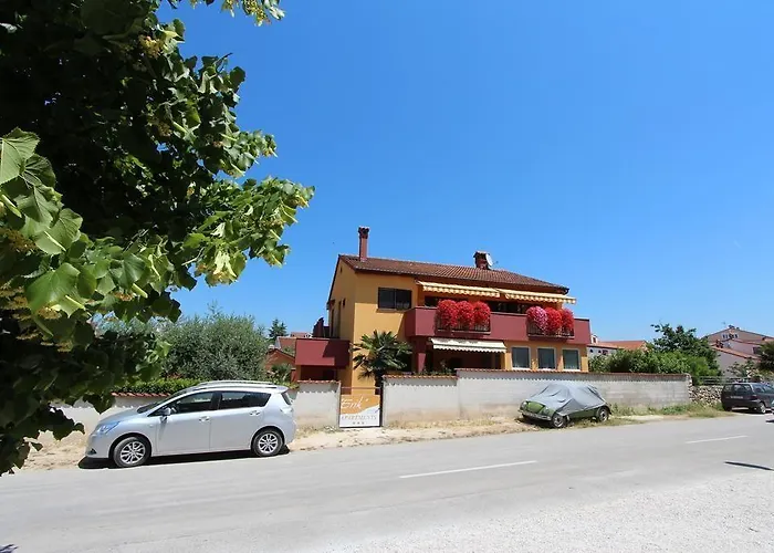 Erik Adults Only Bed & Breakfast 3*