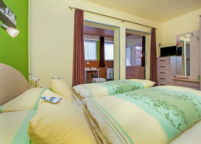 Erik Adults Only Bed & Breakfast 3*